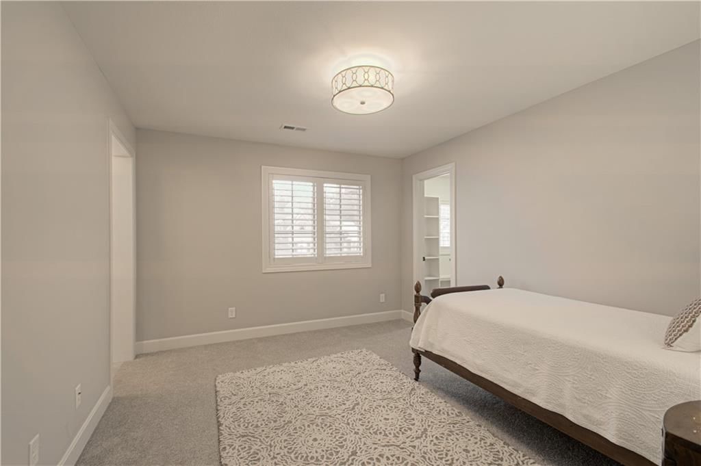 2813 W 91st Street — photo 36