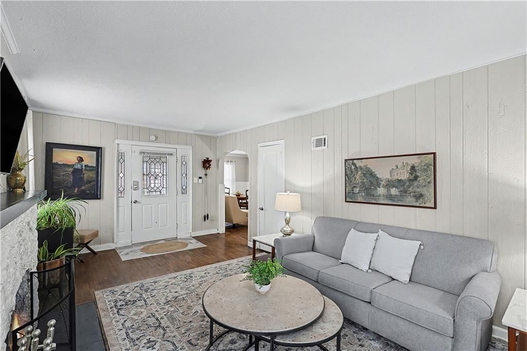 3705 Russell Road — photo 8