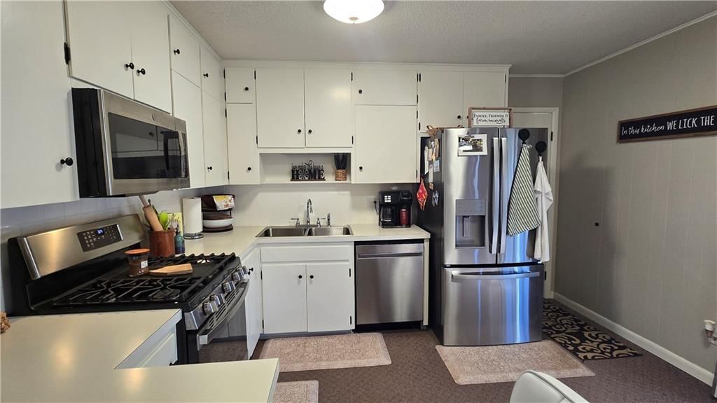 410 S WILSHIRE Boulevard — photo 14