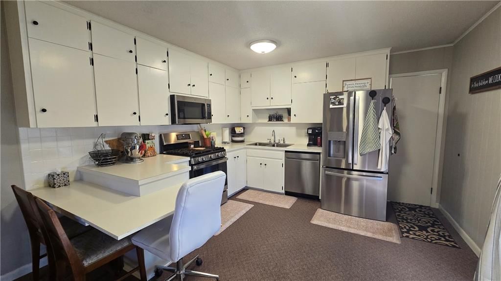 410 S WILSHIRE Boulevard — photo 17