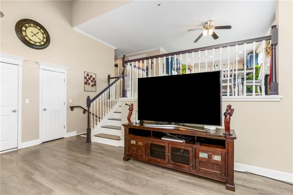 3703 Clayton Drive — photo 4