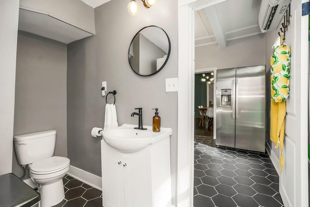 1203 W 20th Terrace — photo 13