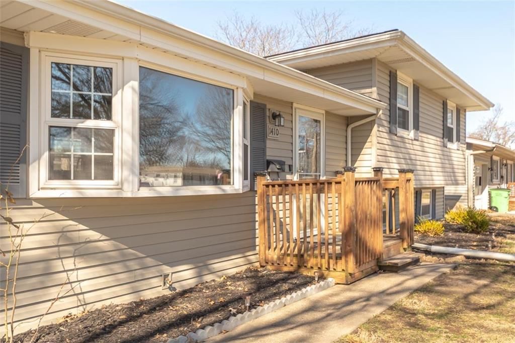 1410 S Elm Street — photo 2
