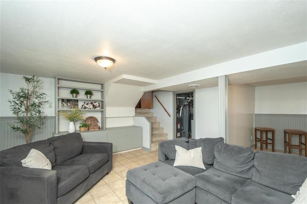 1410 S Elm Street — photo 18