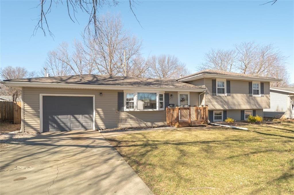 1410 S Elm Street — photo 30