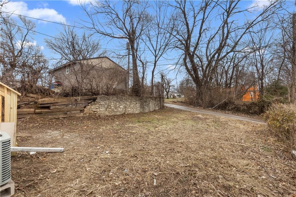 805 Lafayette Avenue — photo 18