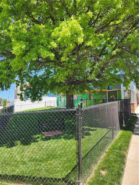 18-20 Westport Road — photo 4