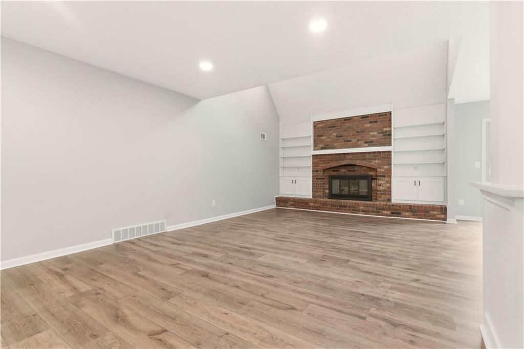 68 Woodbridge Lane — photo 8