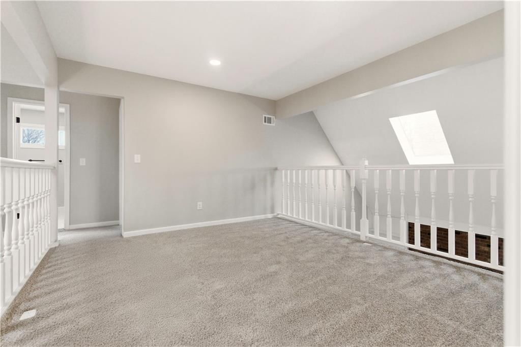 68 Woodbridge Lane — photo 34