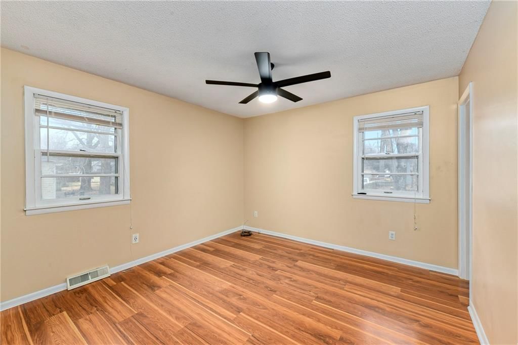 12000 E 56th Terrace — photo 13