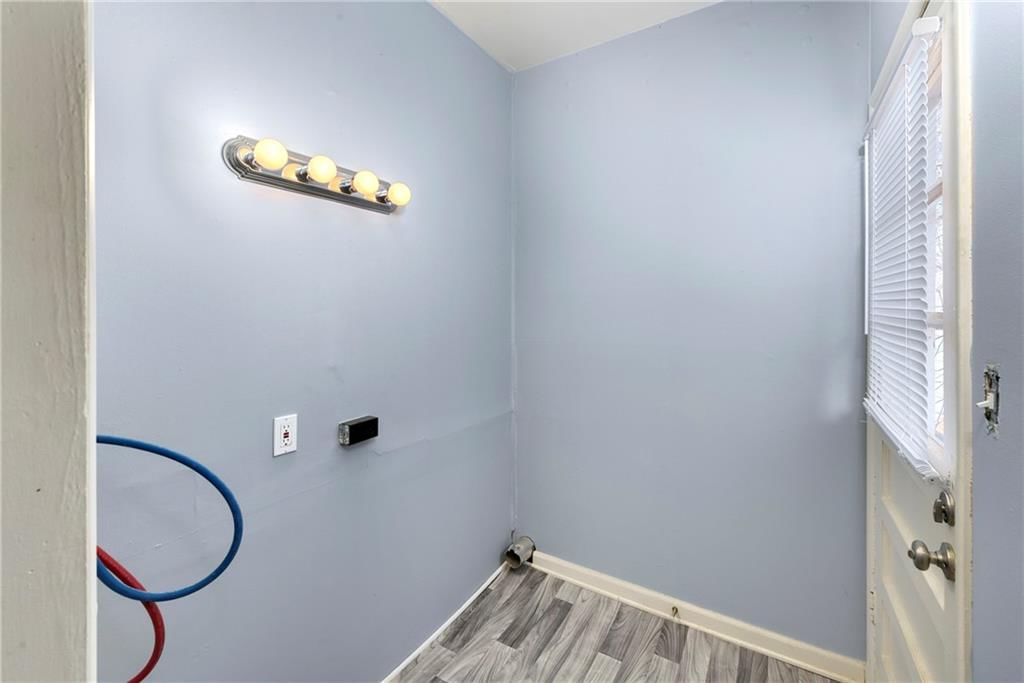 8421 Spring Valley Road — photo 17