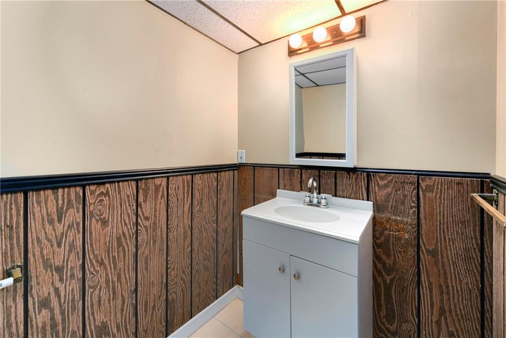 8421 Spring Valley Road — photo 30