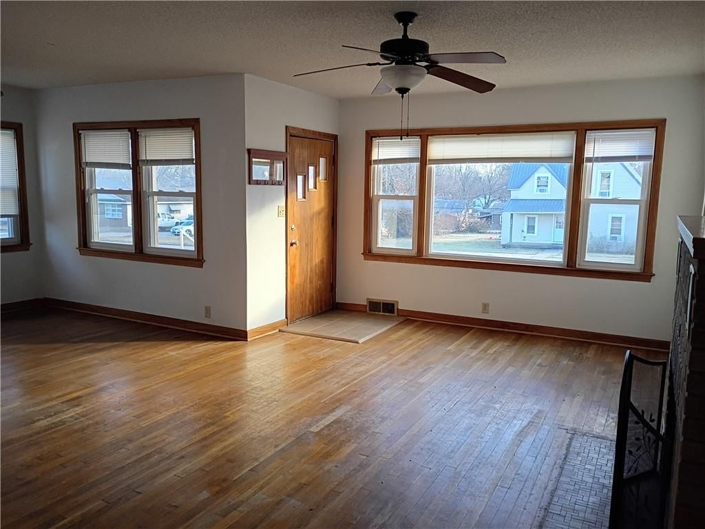 339 W 7th Avenue — photo 23