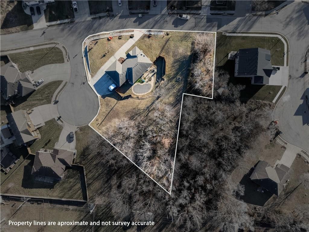 1307 Lawndale Avenue — photo 15