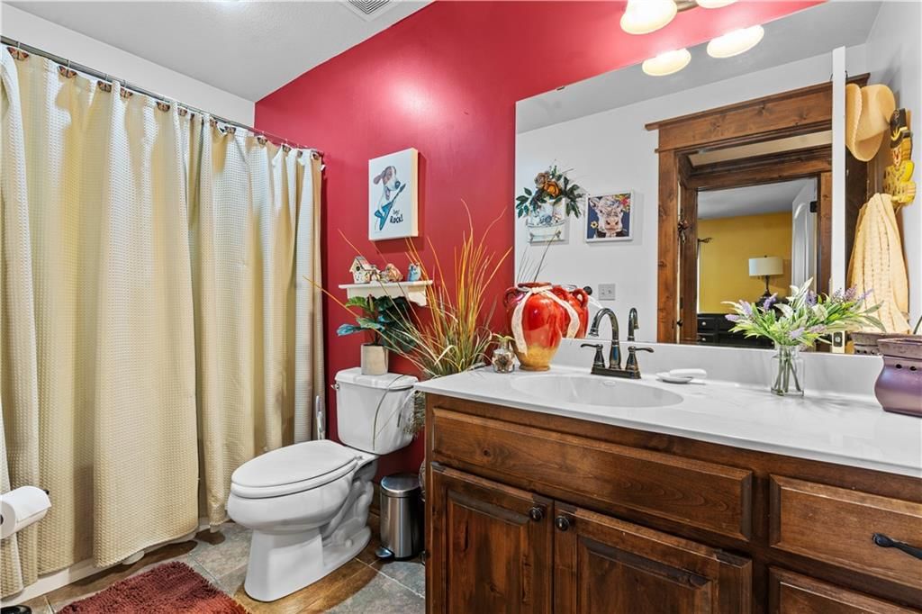 1307 Lawndale Avenue — photo 19