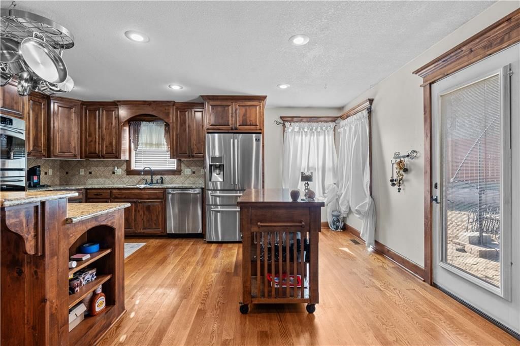 1307 Lawndale Avenue — photo 25