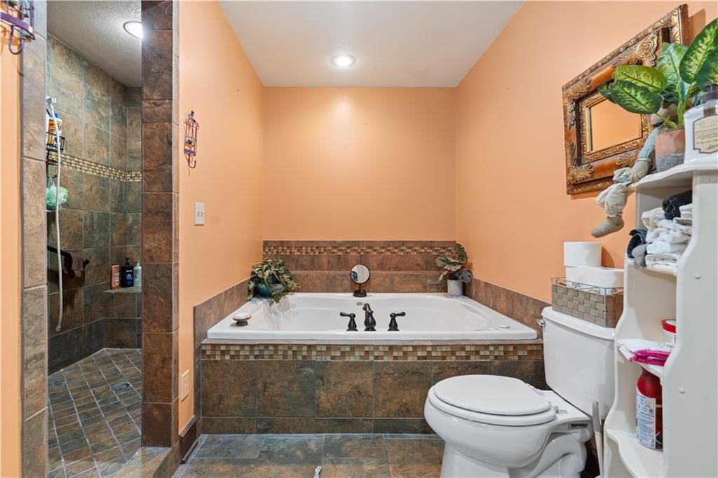 1307 Lawndale Avenue — photo 35