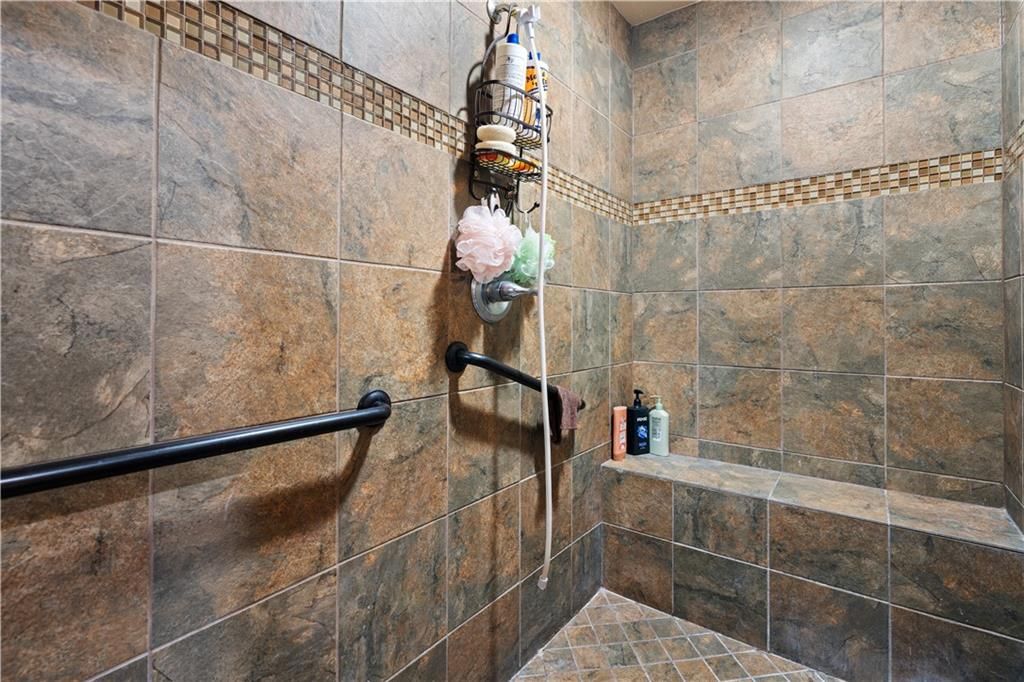 1307 Lawndale Avenue — photo 36
