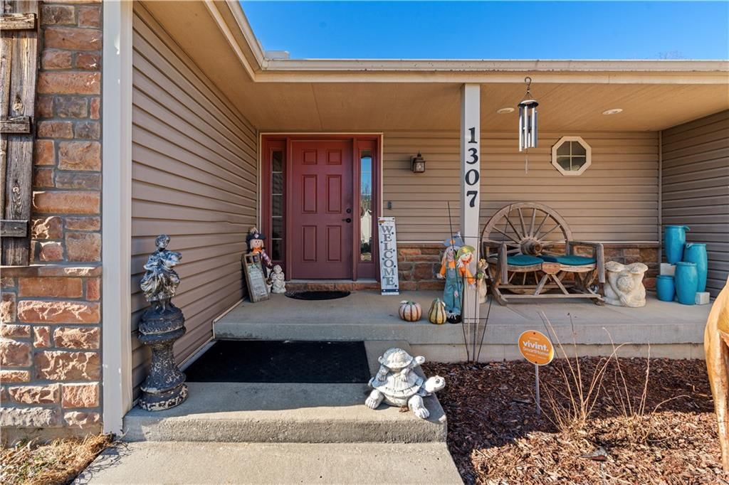 1307 Lawndale Avenue — photo 43