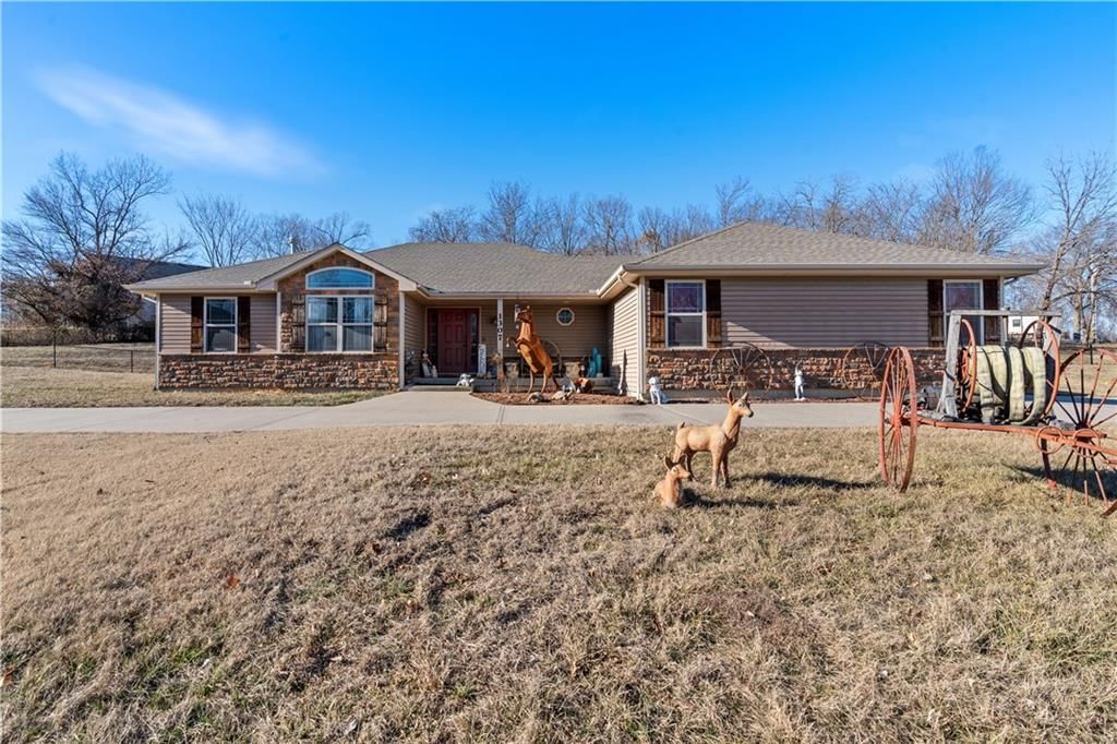 1307 Lawndale Avenue — photo 45