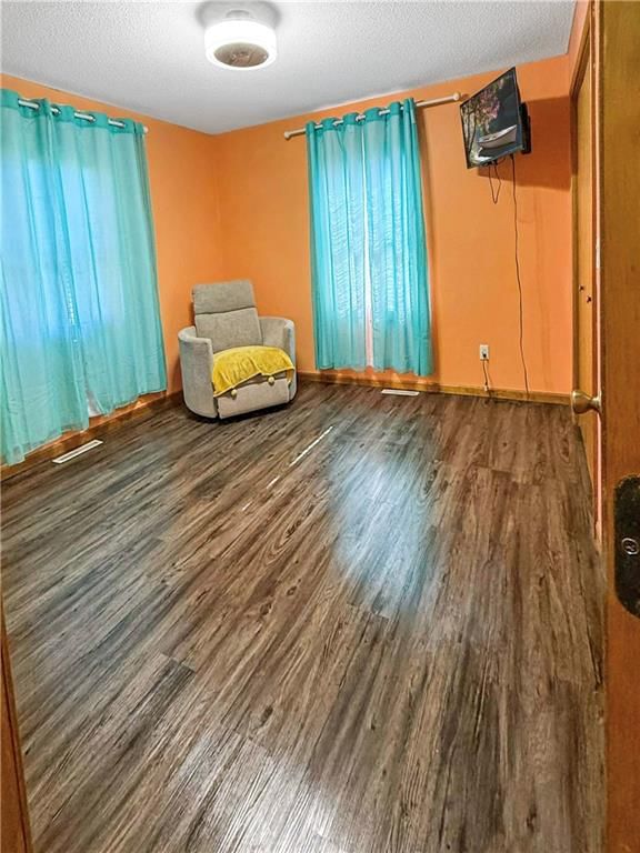 523 N Lafayette Street — photo 13