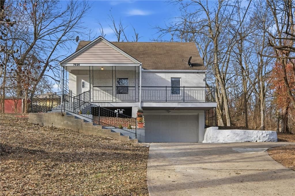 7626 Sycamore Avenue — photo 2