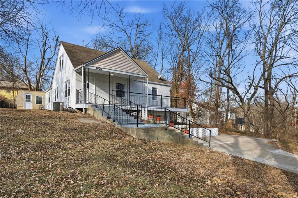 7626 Sycamore Avenue — photo 4