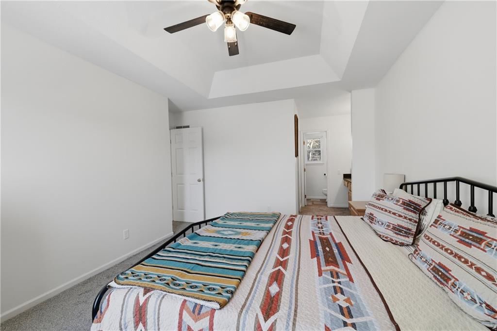 1177 Greenwood Park Street — photo 13