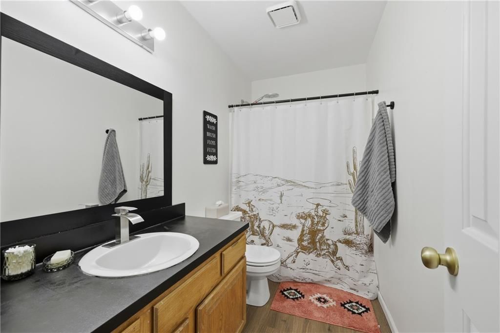 1177 Greenwood Park Street — photo 21