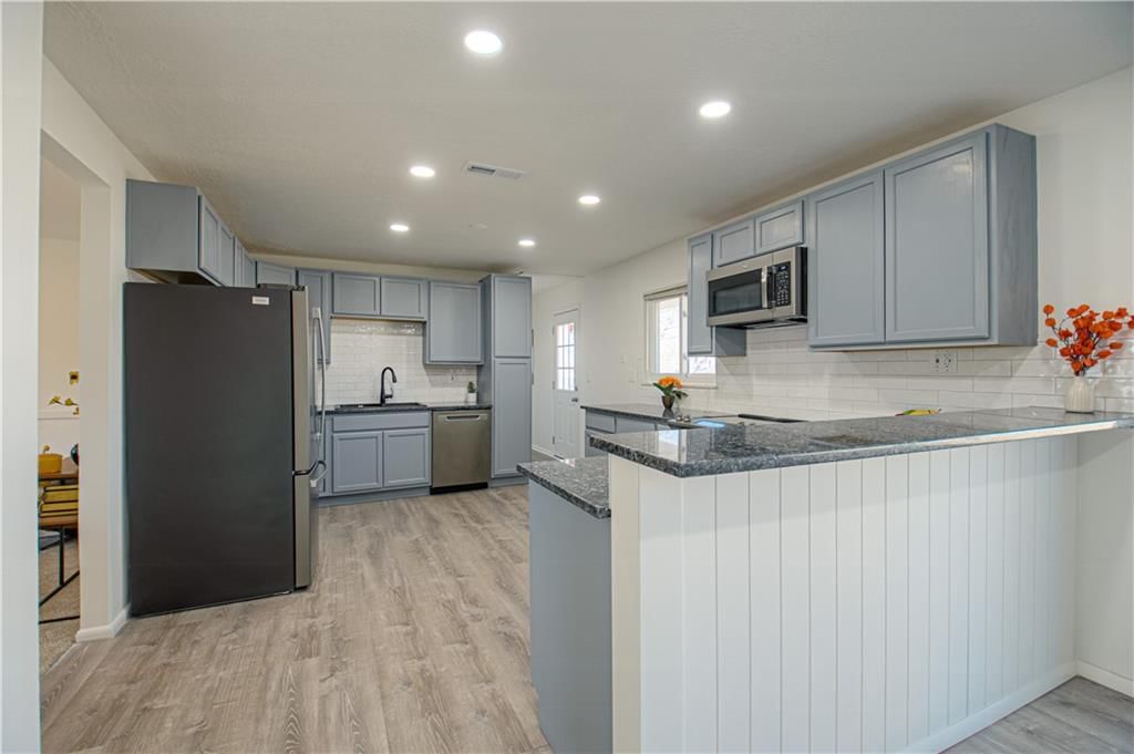 13010 W 99th Street — photo 12