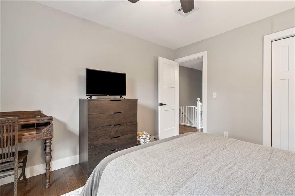 11200 Lowell Avenue — photo 26