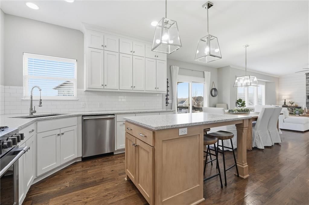 310 S Mesquite Street — photo 9