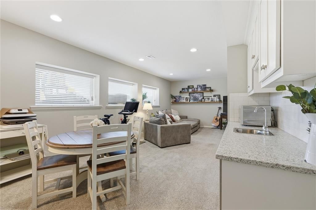 310 S Mesquite Street — photo 37