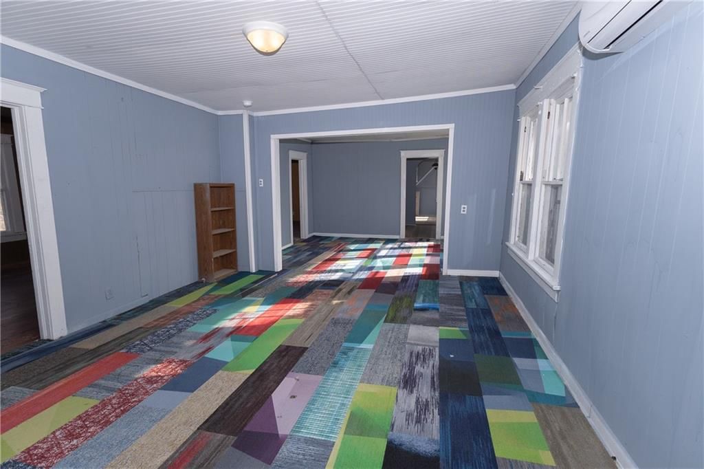 208 S 16th Street — photo 3