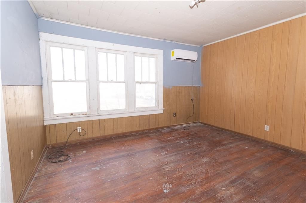 208 S 16th Street — photo 10