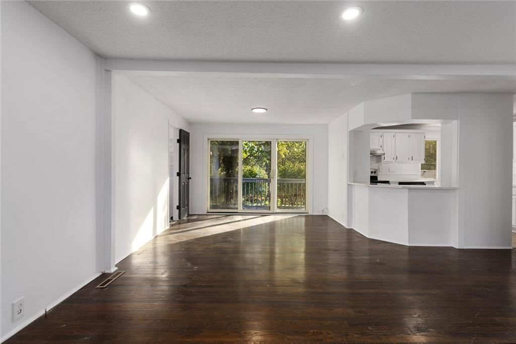 1005 NE 62nd Street — photo 3