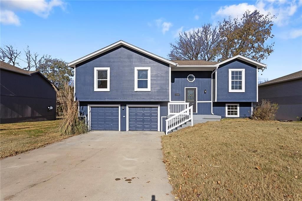15528 Crestwood Drive — photo 2