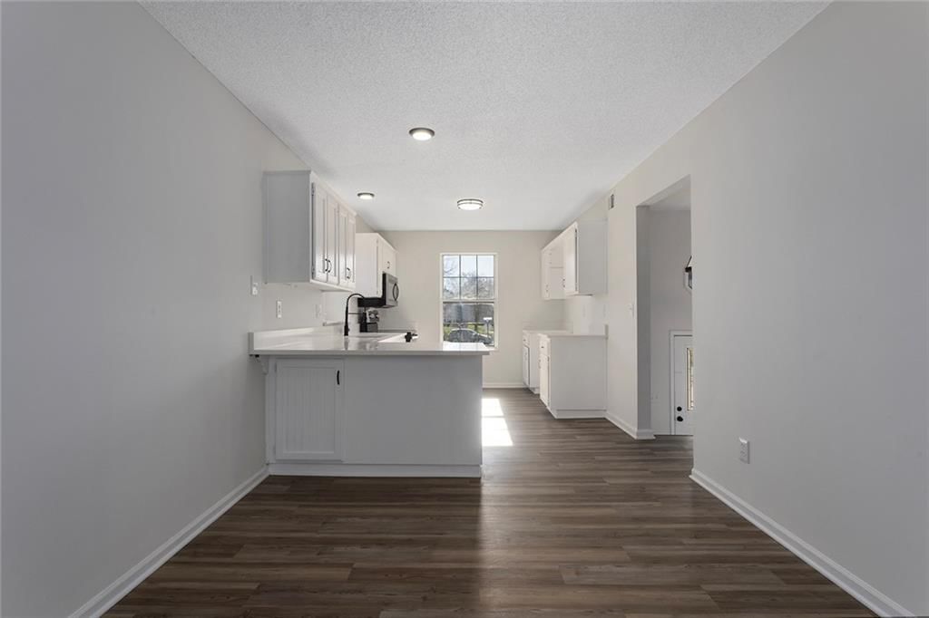 15528 Crestwood Drive — photo 9