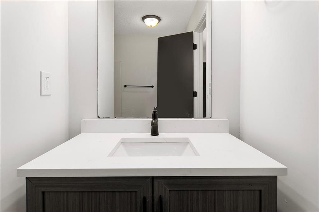 15528 Crestwood Drive — photo 14