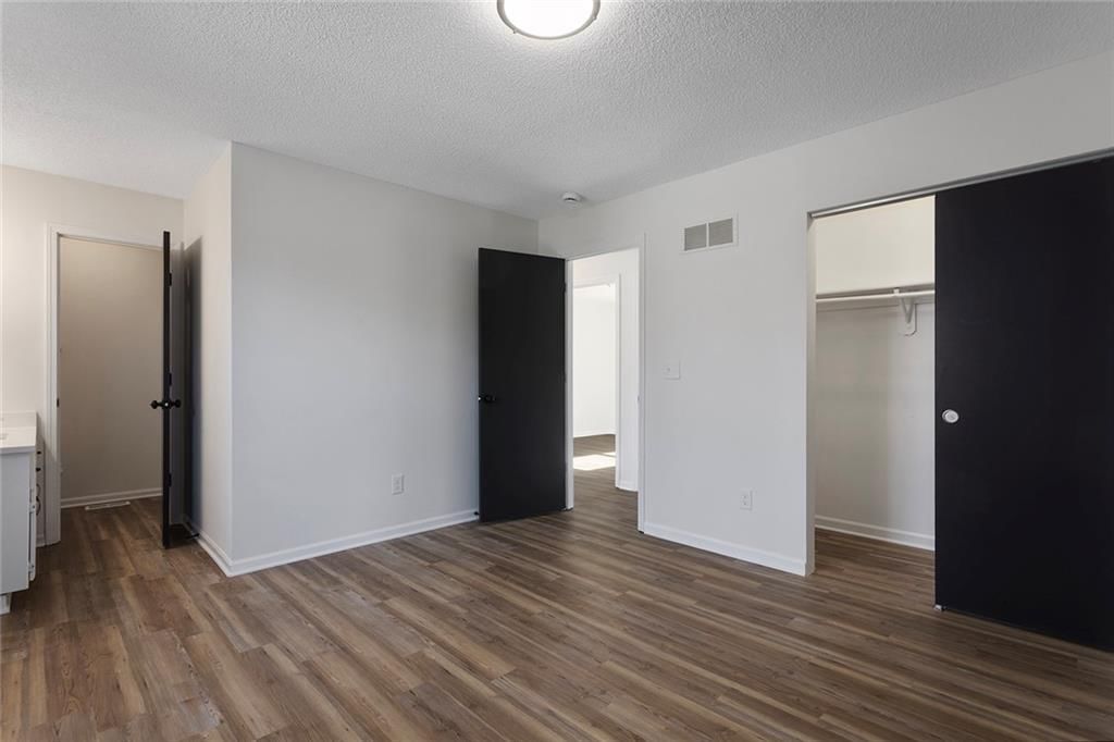 15528 Crestwood Drive — photo 19
