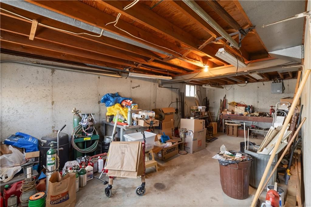 1227 Dickinson Road — photo 21