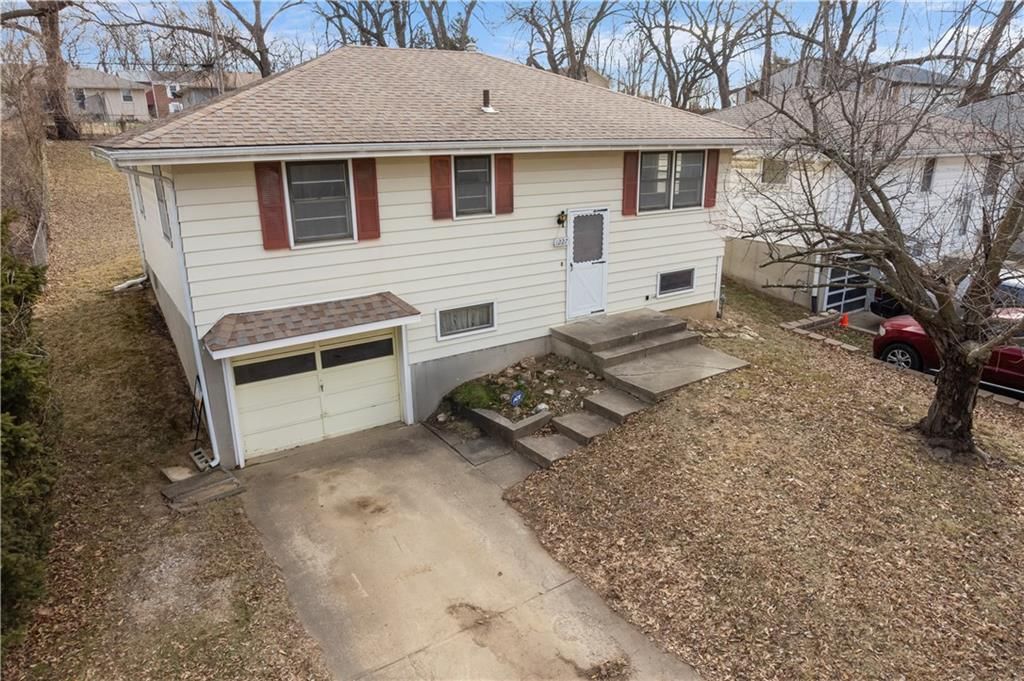 1227 Dickinson Road — photo 24