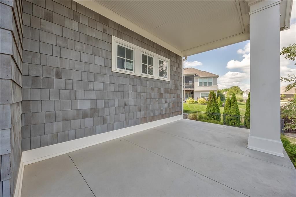 9742 Shady Bend Circle — photo 4