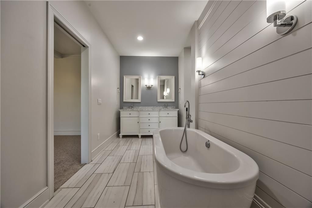 9742 Shady Bend Circle — photo 23