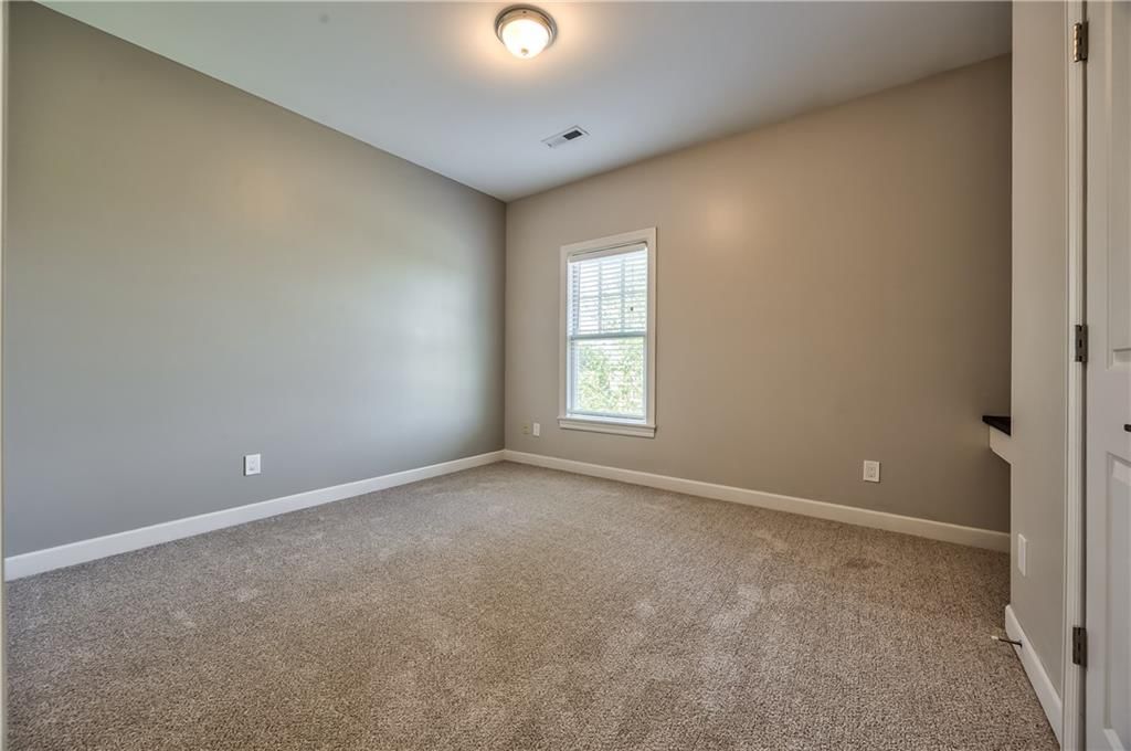 9742 Shady Bend Circle — photo 31