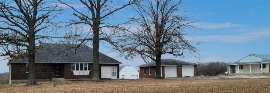 362 NW State Route 131 Highway, Holden, MO