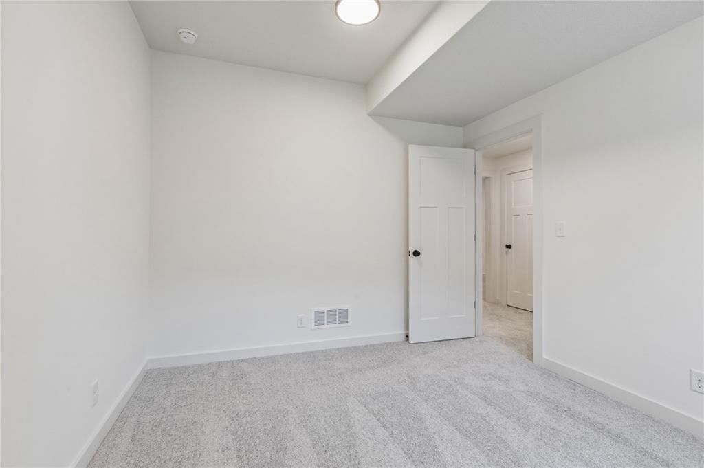 16401 Mustang Street — photo 24
