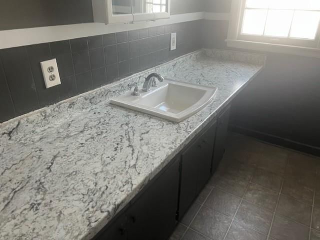 2823 Crawford Avenue — photo 17