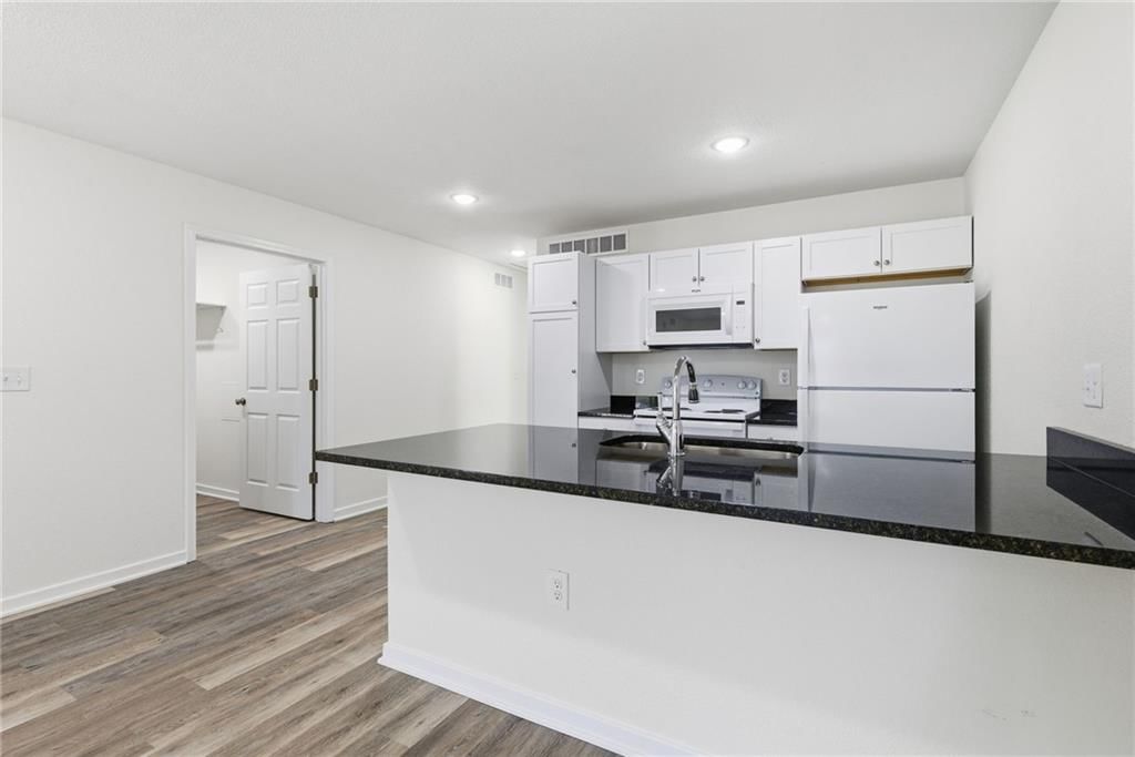 217 Polk Street — photo 8