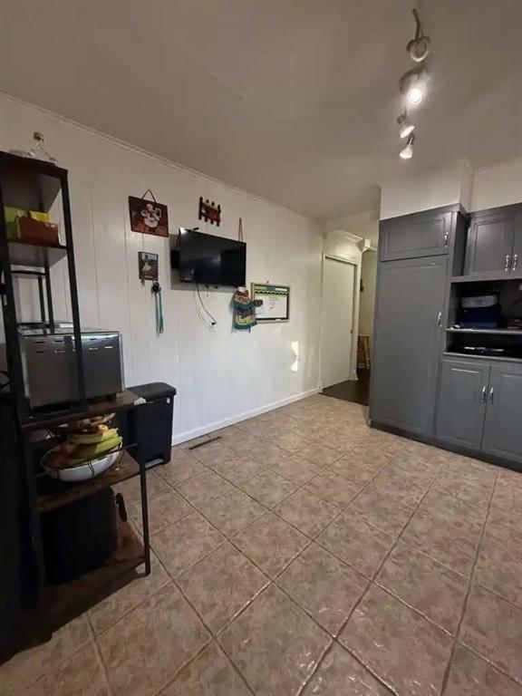 625 W Oak Street — photo 15